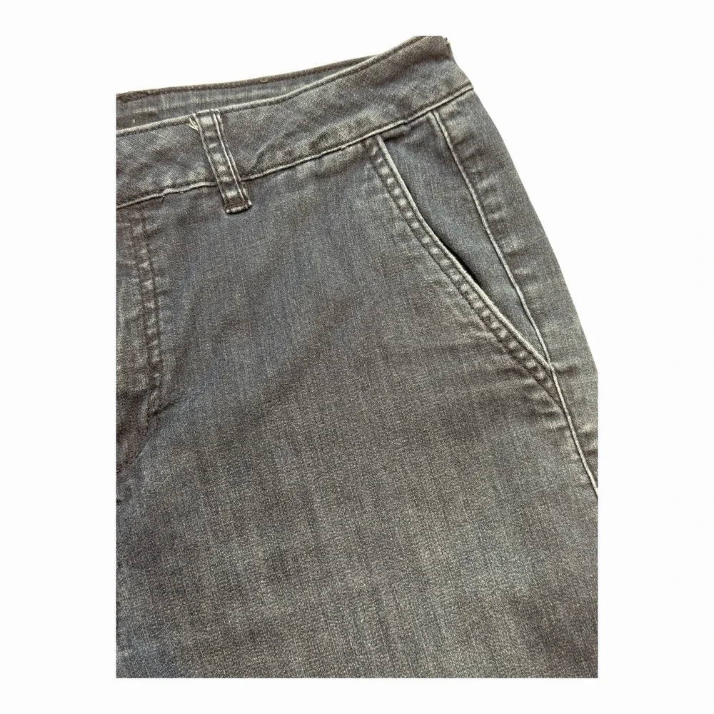 Modern Minimalist Wide Leg Jeans Dark Wash Size 10 Stretch Denim - Picture 3 of 7